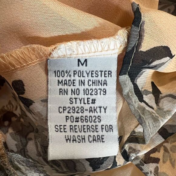 Ali & Kris bell sleeve cropped top sheer floral size medium - Picture 10 of 14